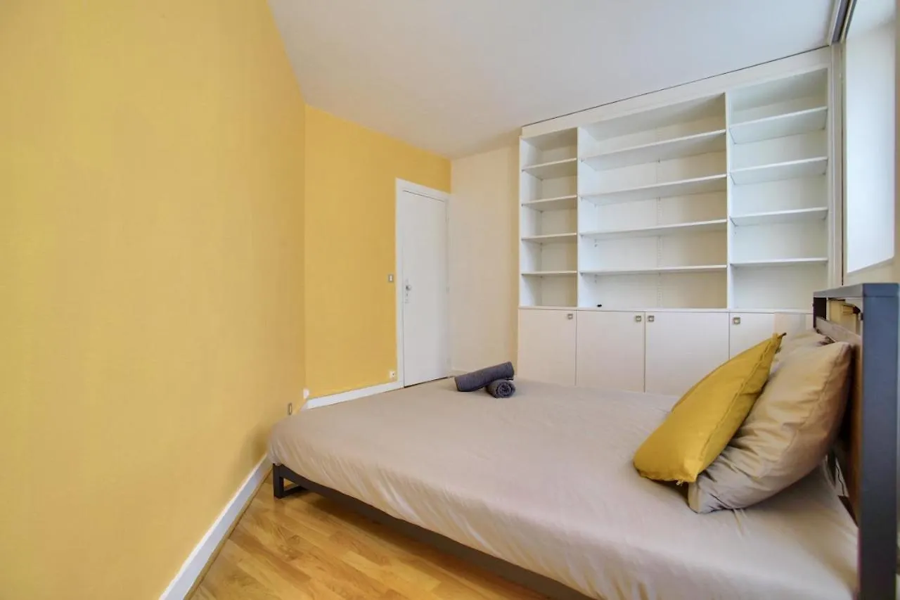 2 Bedrooms Tour Eiffel Breteuil París 0*,
